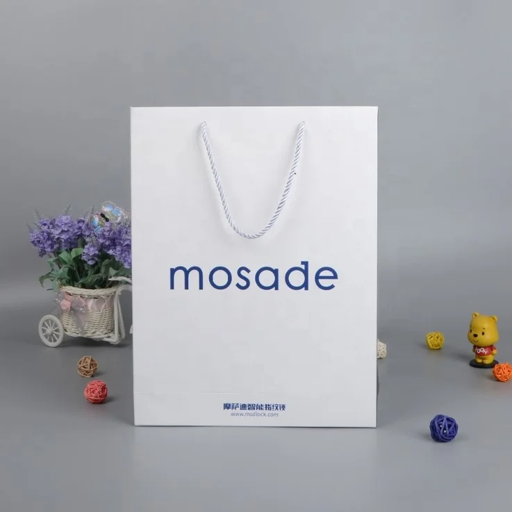 
Simple Retail Custom Logo Cosmetic Packaging Gift Mobile Phone Carrier Bag White Paper Clothing Shopping Bag 