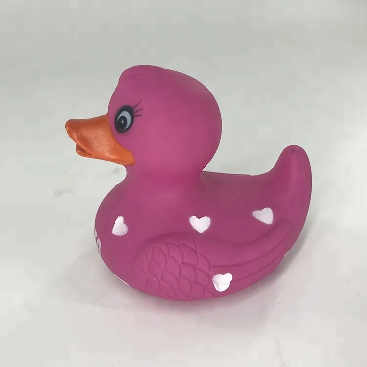 Factory Direct Sales New Design Christmas Holiday Floating Baby Bath Toy Pink Rubber Duck Bulk With Logo