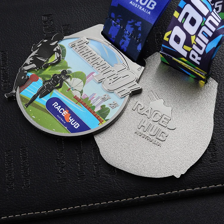Wholesale Zinc Alloy Award Medals Metal Craft Silver Color Spray Medal Marathon 3D Runner 10k Run Running Medals for Competition