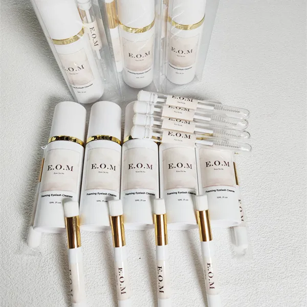 OEM Custom vegan eyelash shampoo kit vendor foam wash lash cleanser with brush bulk wholesale private label lash shampoo