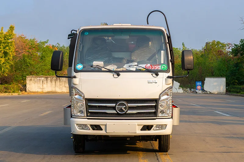 Factory Whole Sale DF Isuzu Howo  Truck 5Cbm Right Or Left Drive Custom Euro 3  Euro 4 Euro 6