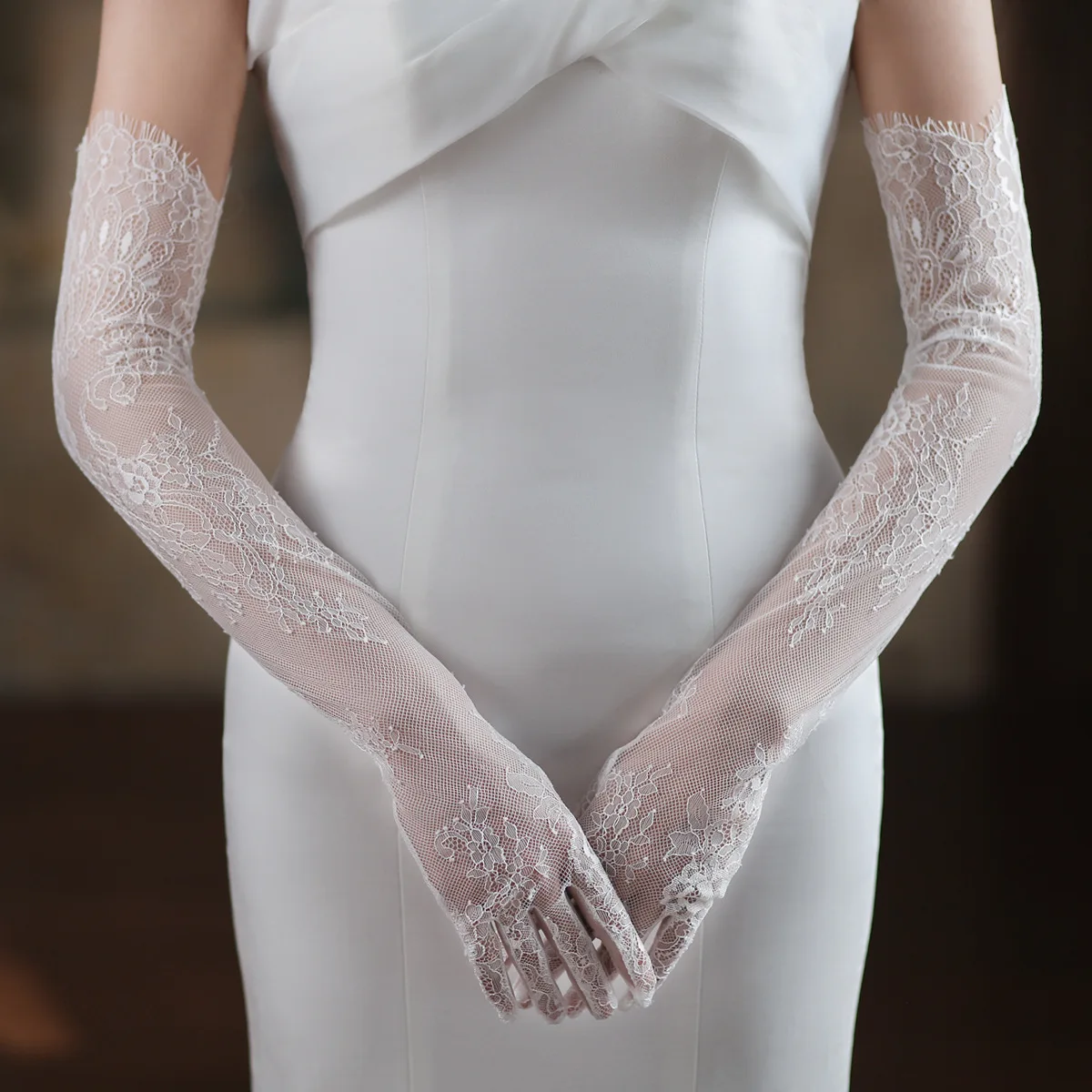 Сексуальные кружевные перчатки ручной работы SLBRIDAL с цветочным жемчугом Свадебные подружки невесты женские аксессуары для вечернего платья на