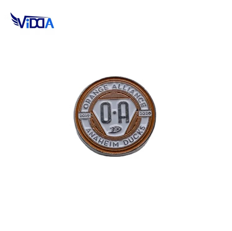 Hot Selling Custom Design Enamel High Quality Round Metal Souvenir Pin Badge