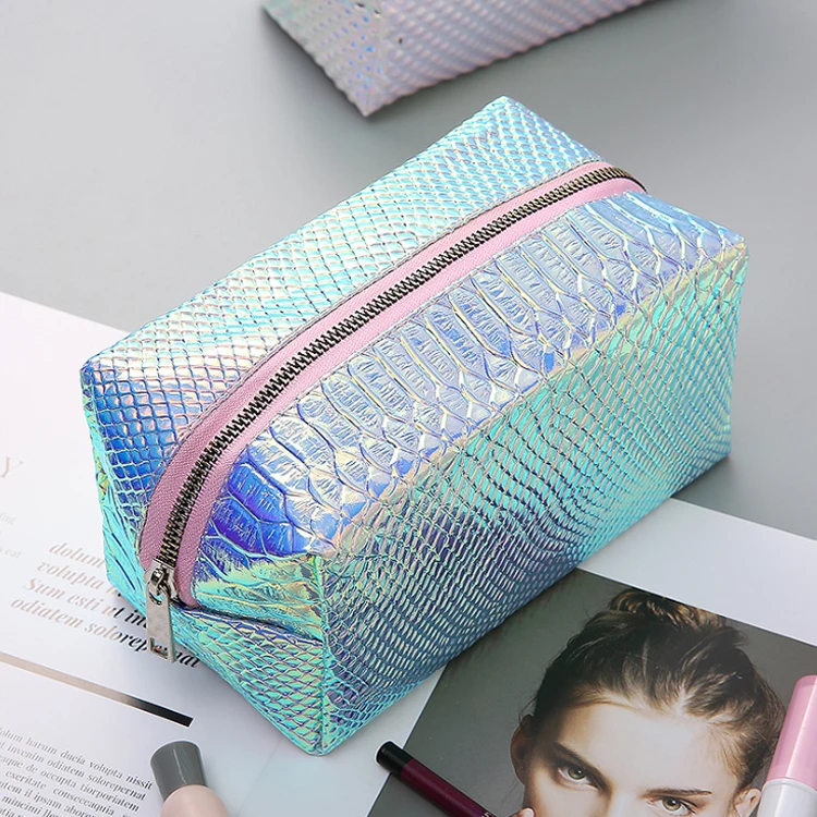 2020 new fashion laser Holographic PU Fish scales cosmetic bag travel portable toiletry pouch makeup bags