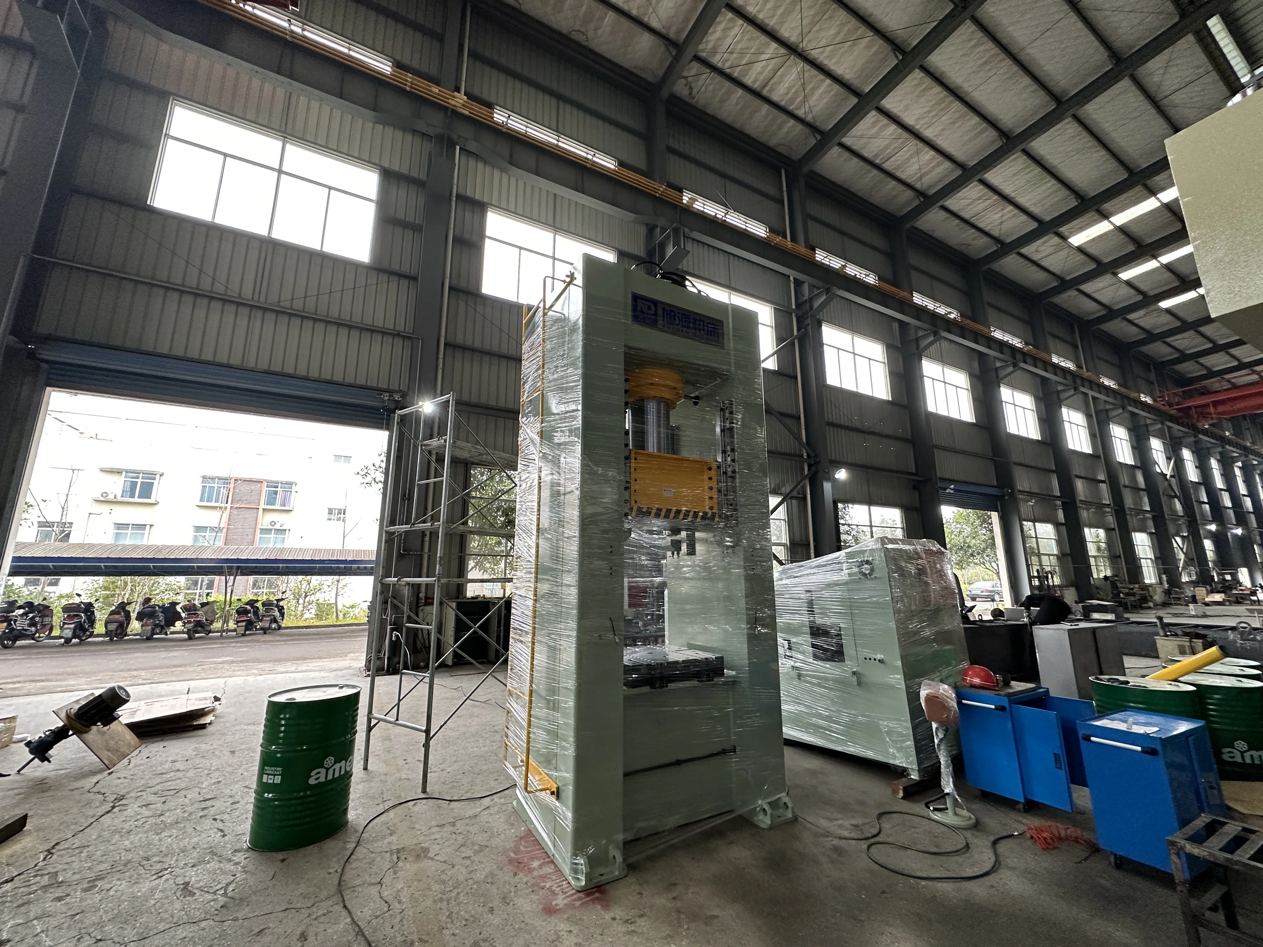 h frame hydraulic press 200t and two-beam hydraulic press 100t servo automatic 300 500 800 ton hydraulic press from NEI DUAN