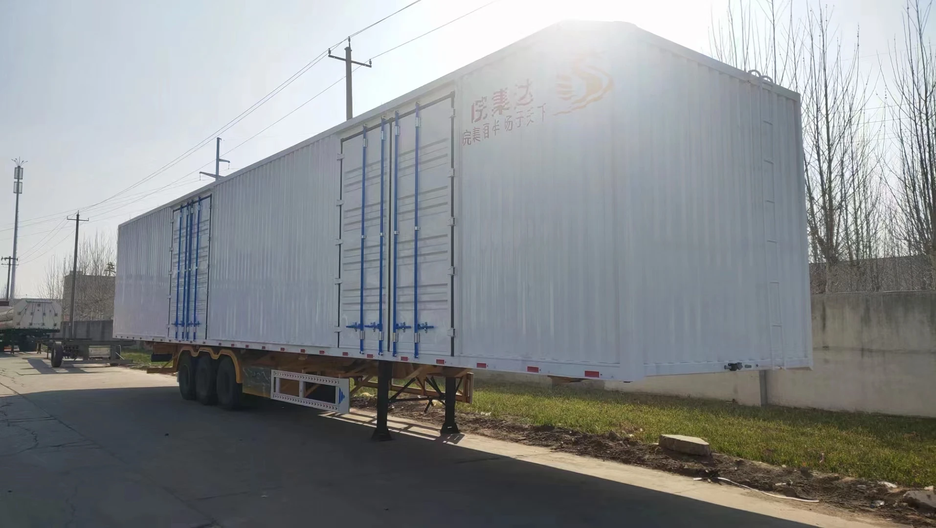 Heavy Duty 40ft Container Type Box Transport Van Semi Trailer Truck Cargo Carrier Trailers