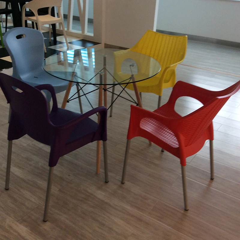 Modern design dining room furniture tempered glass top tables cheap high quality dining table wholesale