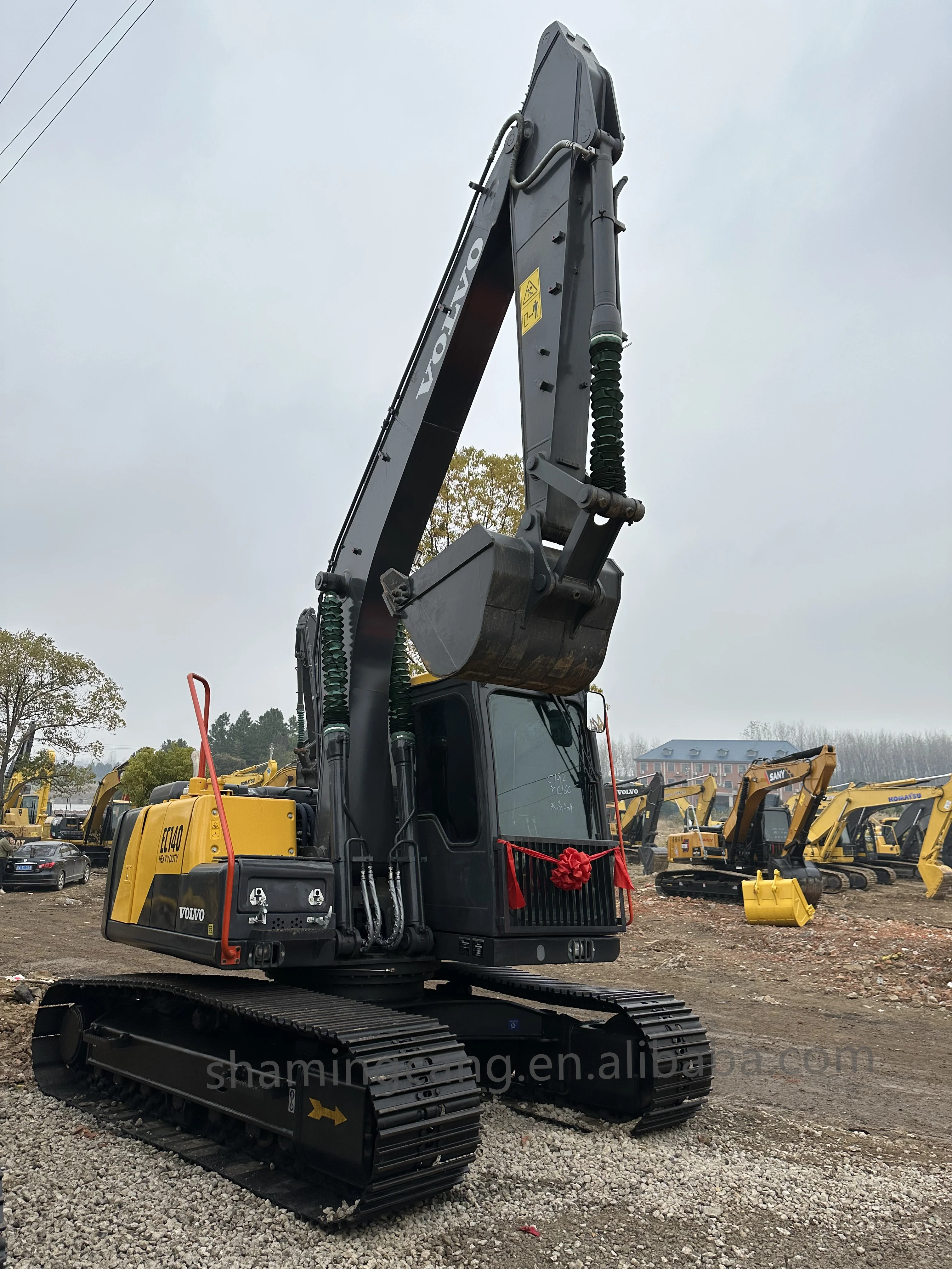 Оригинальный 14-тонный гидравлический землеройный экскаватор VOLVO EC140 для продажи