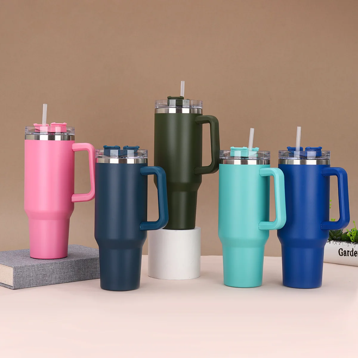 Large Capacity Portable Stainless Steel Car Cup with Handle Double-Layer Vehicle-mounted Vacuum Insulated Straw Cups