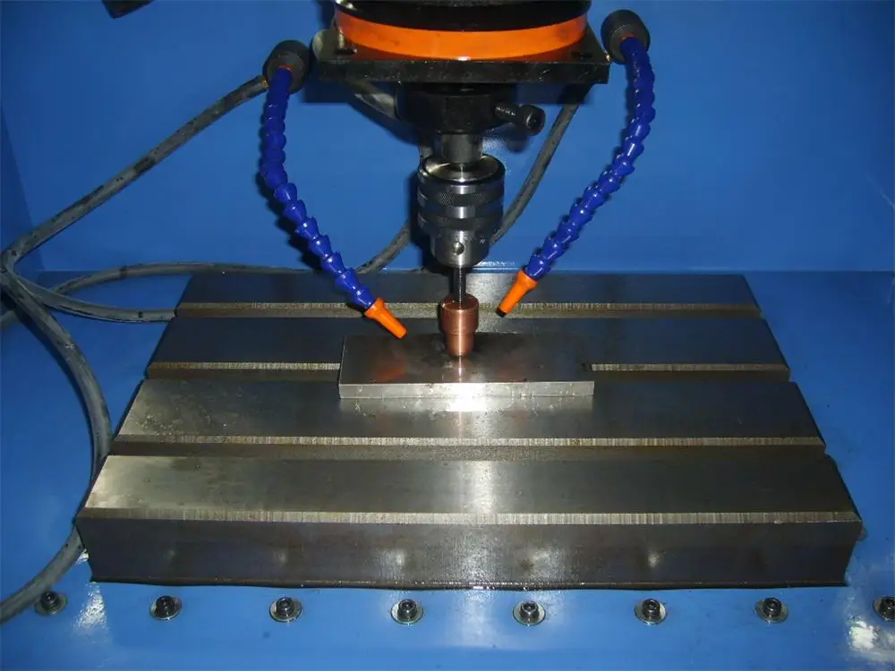 Низкая цена DC сервопривод ZNC435 Znc Die Sinker Edm