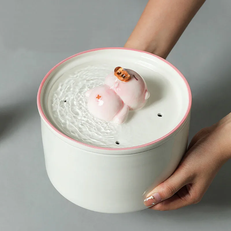 2023 New Automatic Recirculating Drinking Fountain for Cats Ceramic water feeder