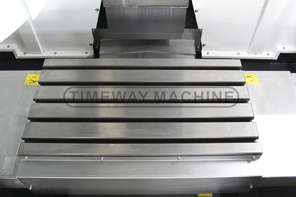 Vertical Machine Center VMC650 with High Accuracy