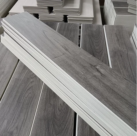 waterproof wood grain 4mm 5mm 6mm 7mm 8mm pvc click lock spc flooring lvp flooring vinyl plank luxury vinyl flooring with IXPE