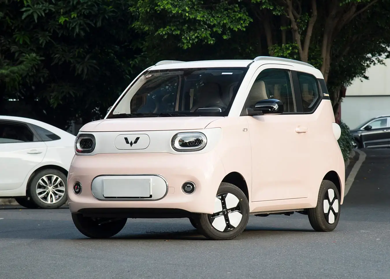 2024 Saic Wuling Макарон электрический автомобиль Araba Miniev Honguang Mini EV Новый энергетический для взрослых 4 сиденья левое Рулевое управление