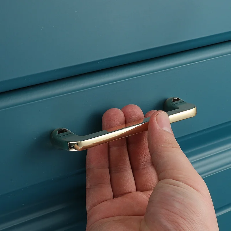 European style champagne gold cabinet handle fancy home hardware cabinet drawer pulls handle wardrobe door pulls for furniture