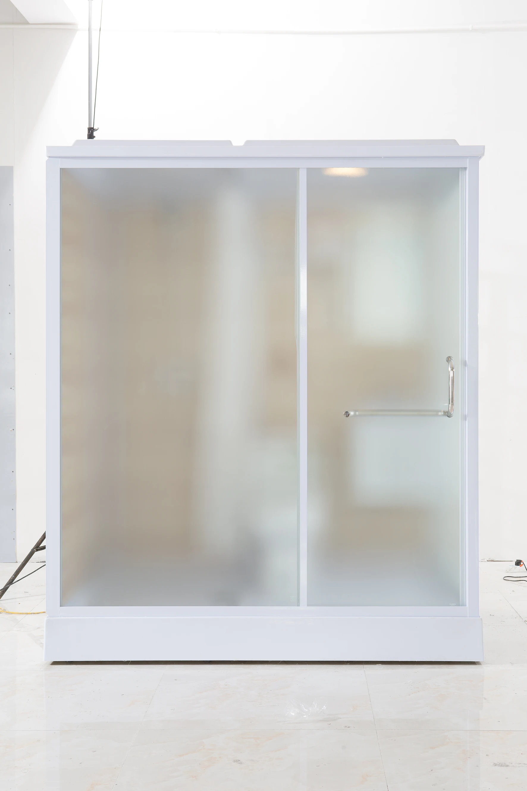 Deluxe Portable Prefabricated Modular Bathroom Pod with Simple Design Square Corner One-Piece Shower Unit Toilet Included
