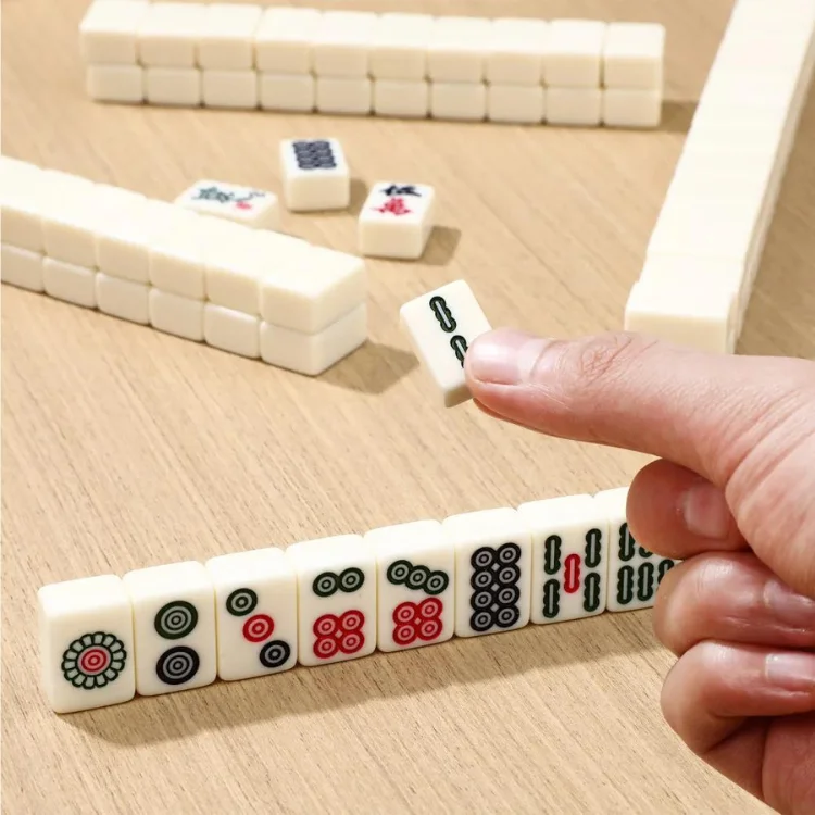 2024 OSM Hot Sale Mahjong Set, Mahjong Game Set, Chinese Mini Portable Mahjong Set