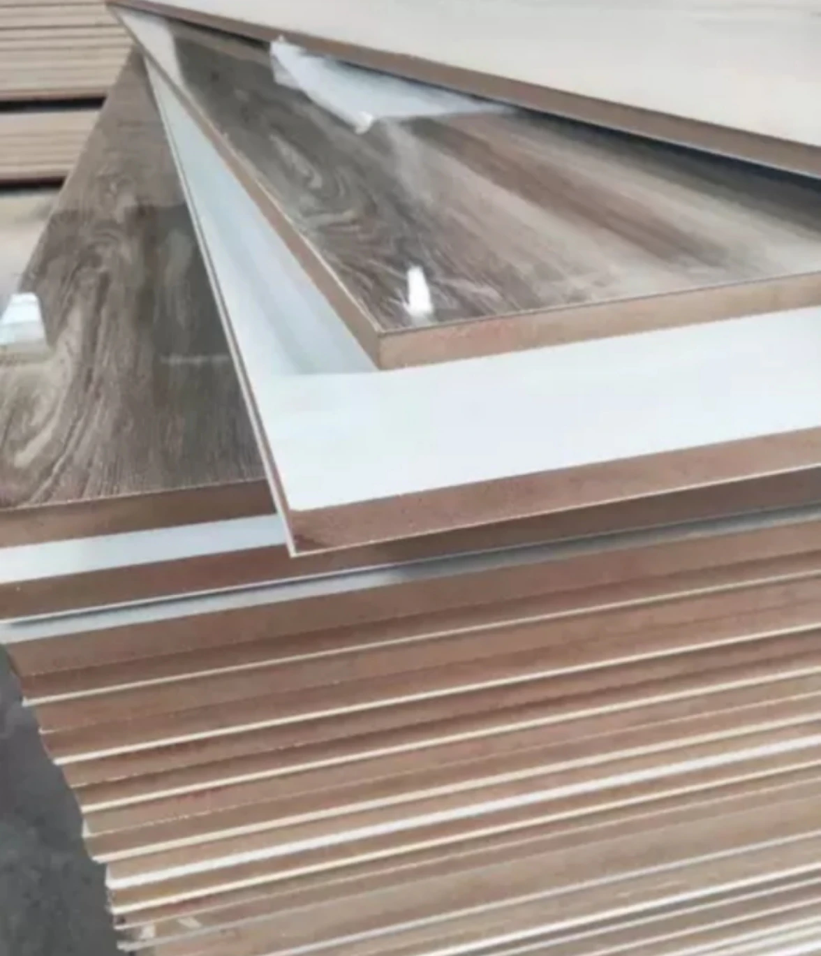 Manufacturer directly sale plain chipboard melamine laminated particle board for kitchen cabinets