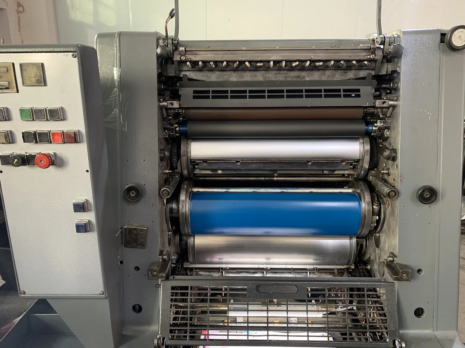 Papua New Guinea GTO52-2 colors machine test ready for shipment conventional dampening system