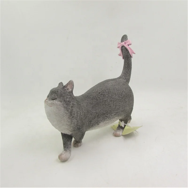 
Z12933A Wholesale Home Decor Resin Hand Carving Cat With A Bowknot On Tail Arrogant Cat Figurine 