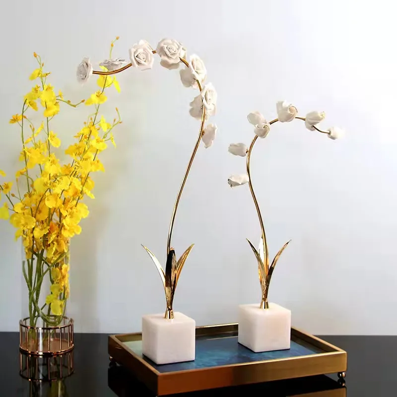 Luxury modern ceramic flower decorative interior decor showpieces metal ornaments home decoration marble
