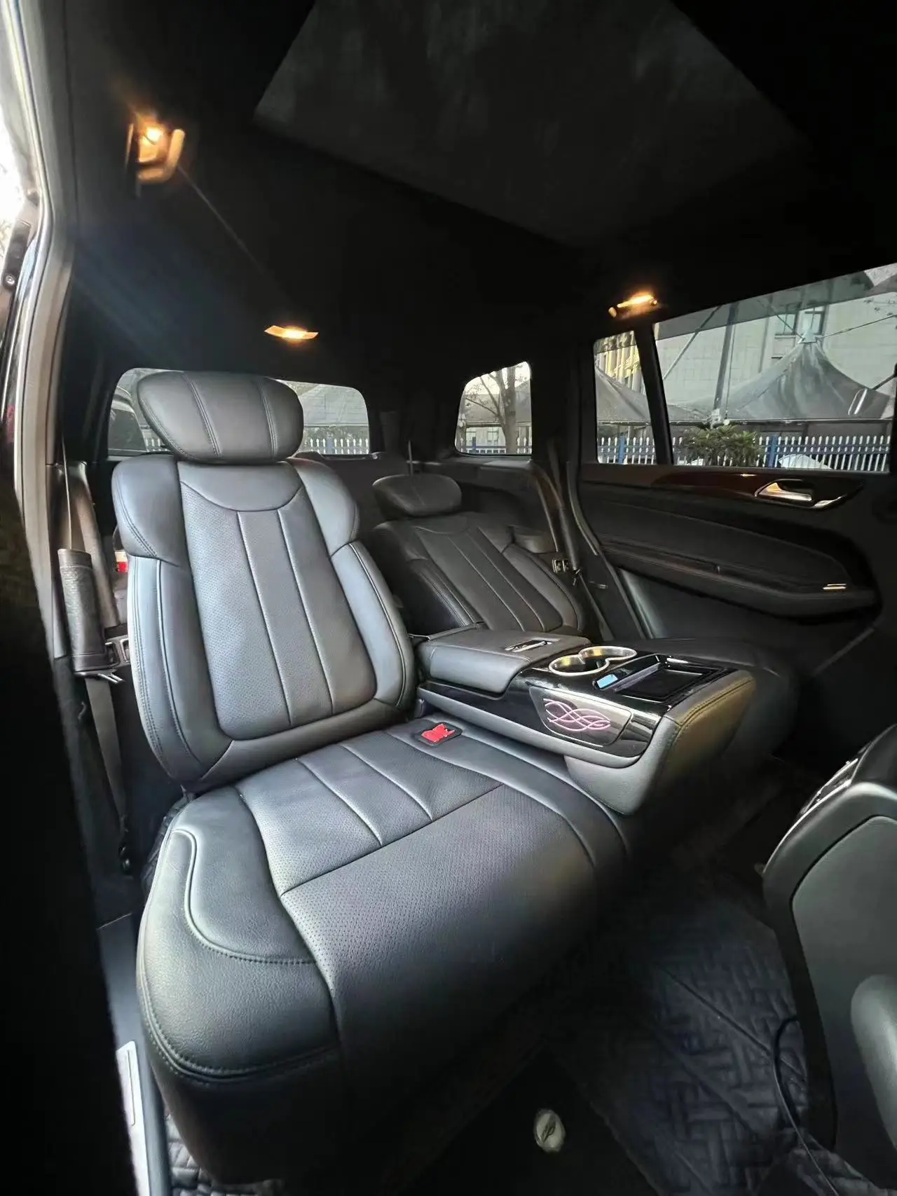 Развлекательное сиденье внедорожник из кожи для Vito Alphard Sprinter Van Toyota Models