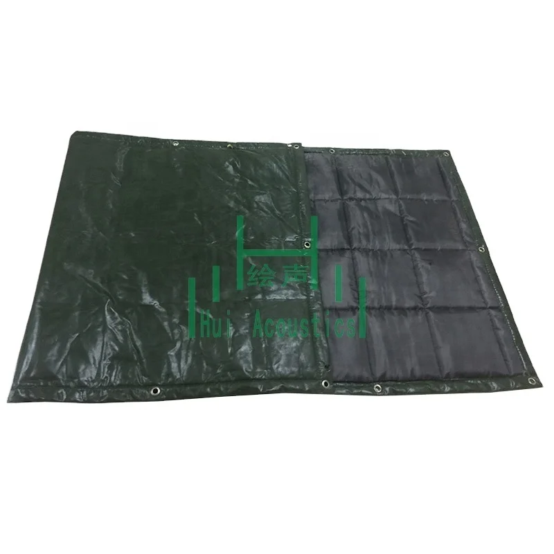 Soundbarrier Attached to Portable Chain Link Fence Echo Reducing Barrier