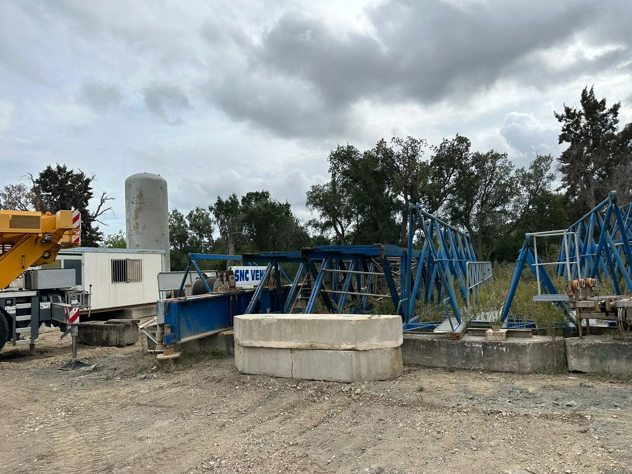 Wholesale High Efficiency Durable Used Tower Crane Truck For Sale Comansa 10Lc140 European 8 Tonne scaffolding for construction