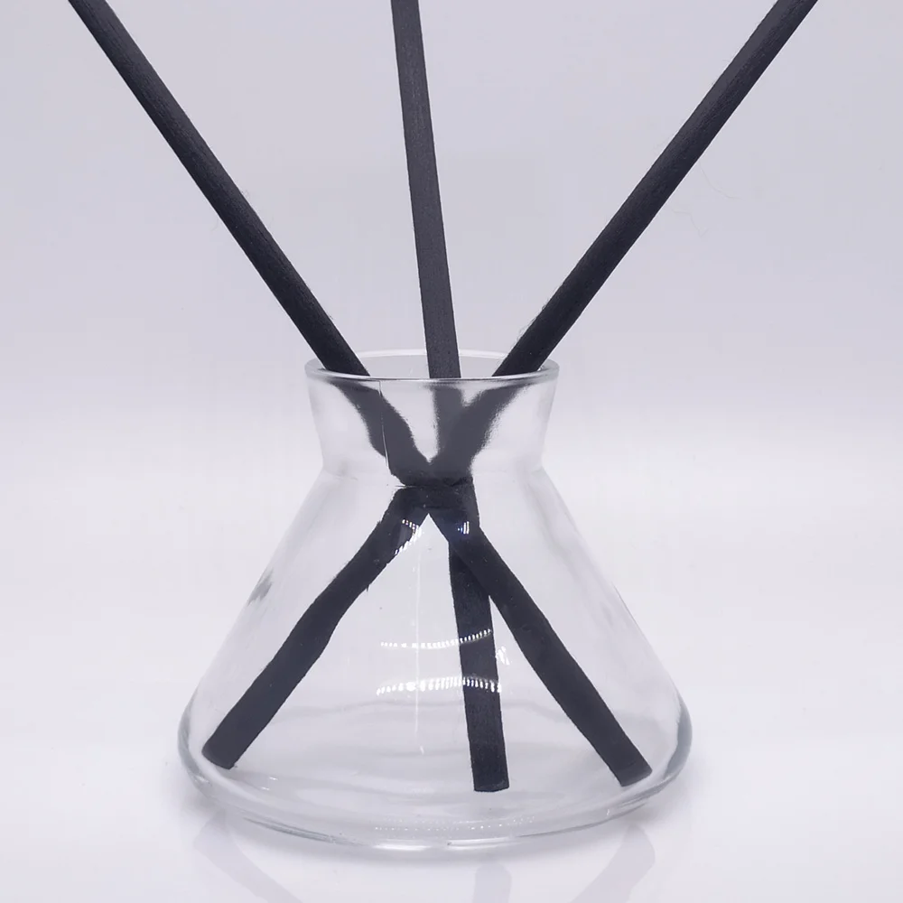 
280ML empty clean pretty conical shape diffuser glass bottle ZB1471 