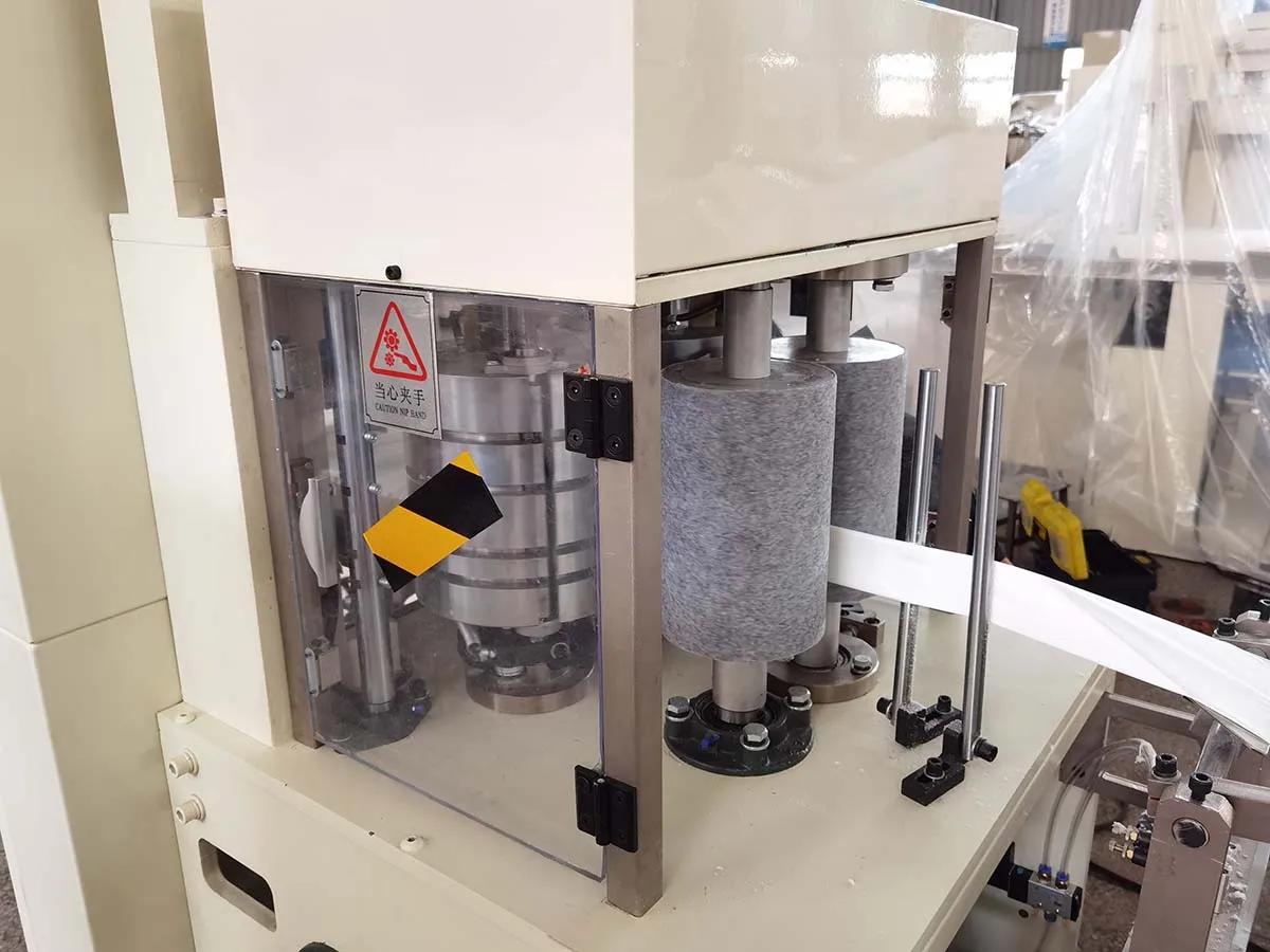 Машина для производства салфетки малого бизнеса