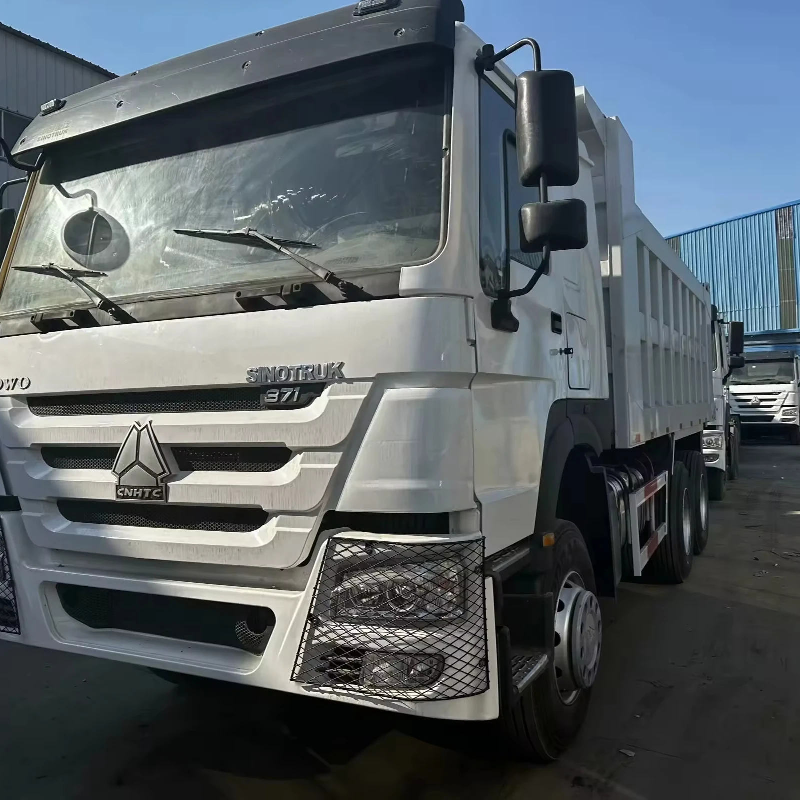 2021 SINOTRUK HOWO две руки 6x4 RHD 10 колеса белый с высокой производительностью по самой низкой цене самосвал для продажи.