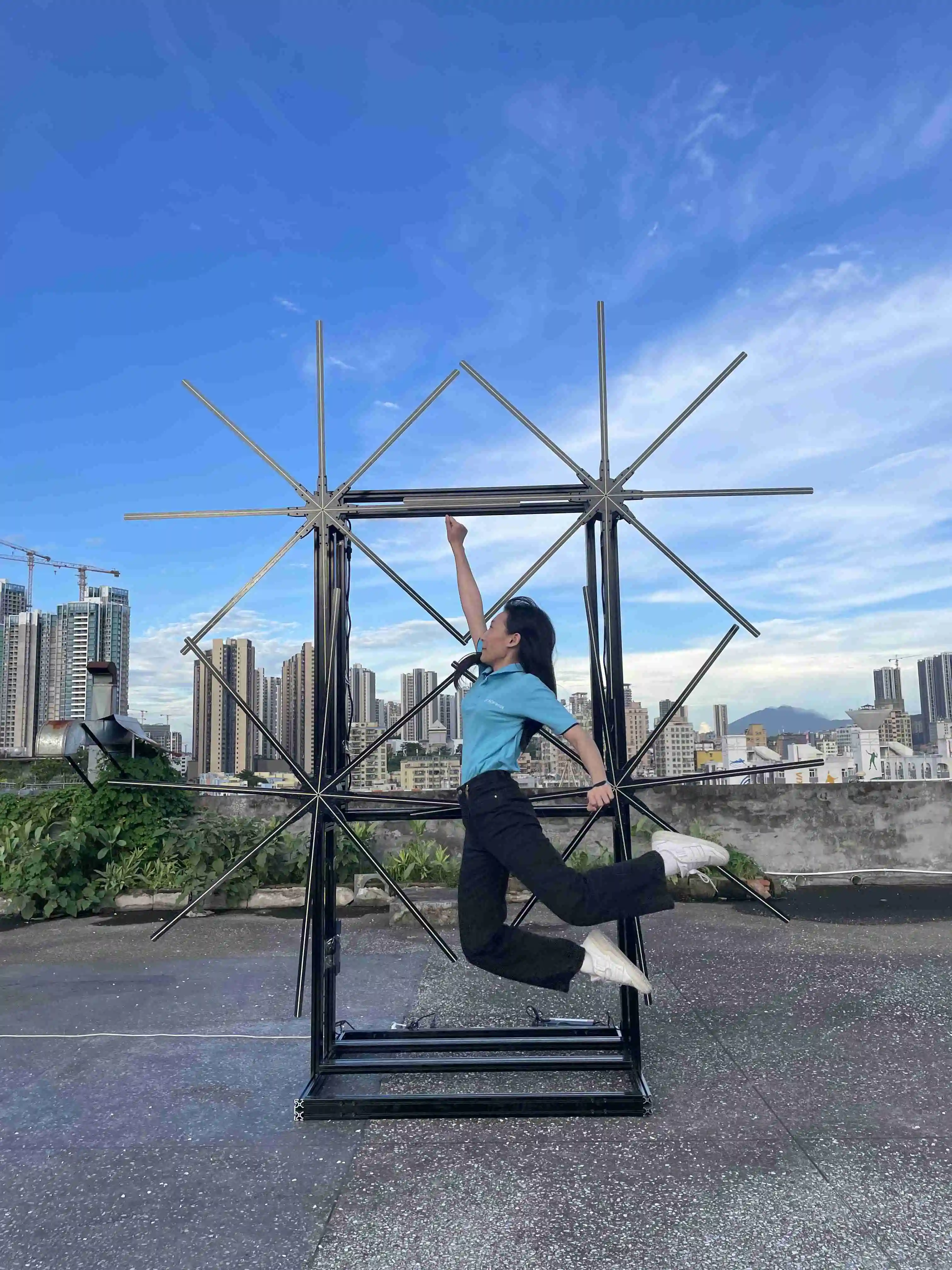 The Largest In The World Size 180cm Hologram Fan 2*2 Splicing Solution Advertising Projection  3d Holographic Led Fan Display