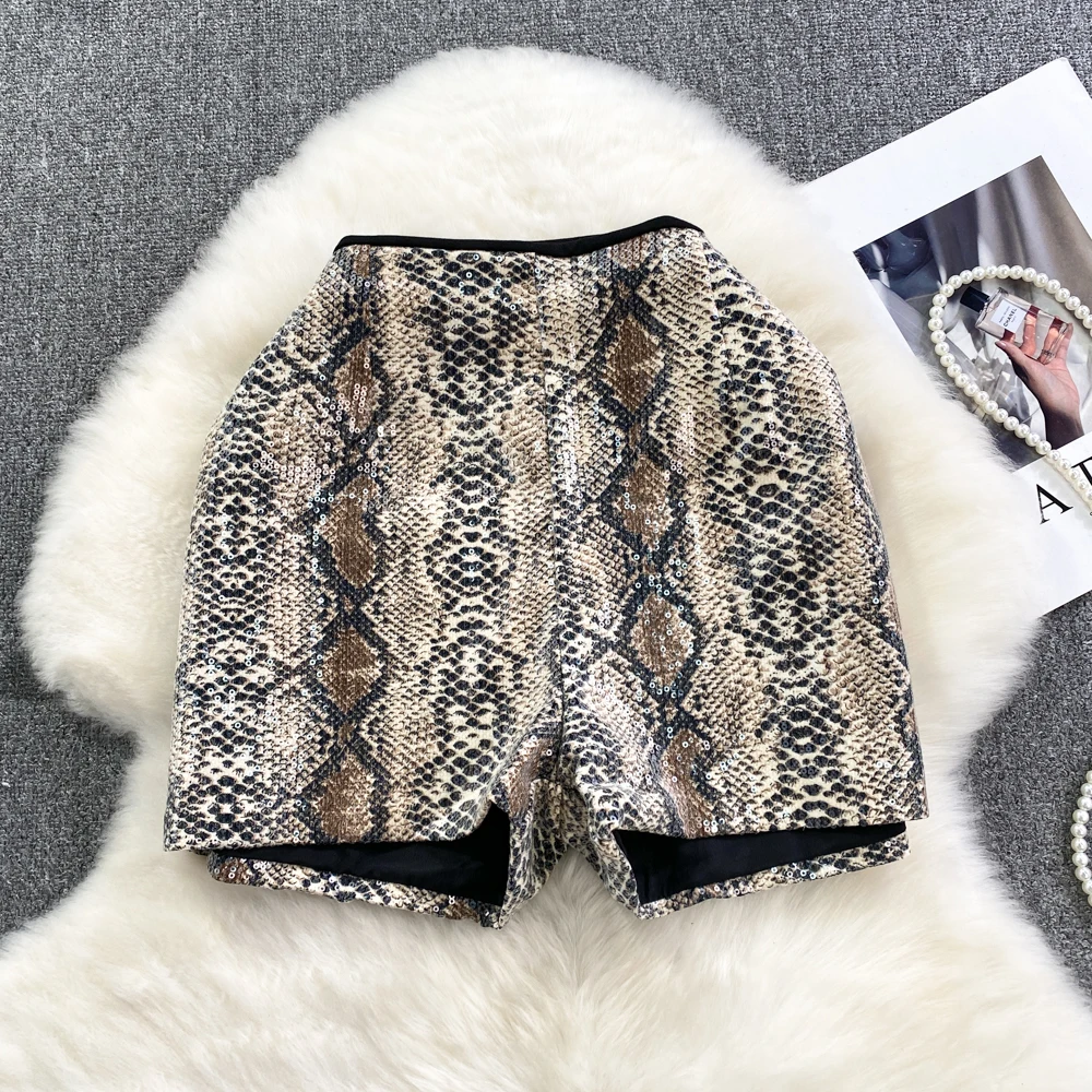 2024 autumn and winter Korean version fashionable high waist slimming sequin leopard print shorts