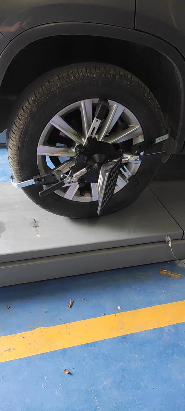 factory price 5 camera 3d wheel aligner machine for car light truck alignment machine equip original vehicle database