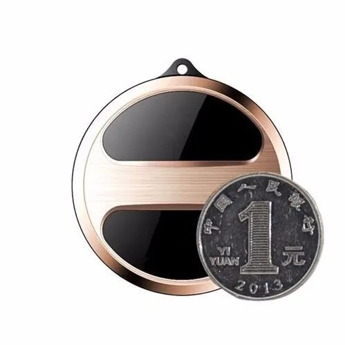 Micro gps transmitter tracker best gps tracker with Android / iOS APP, SOS panic button,long battery life and geofence alarm