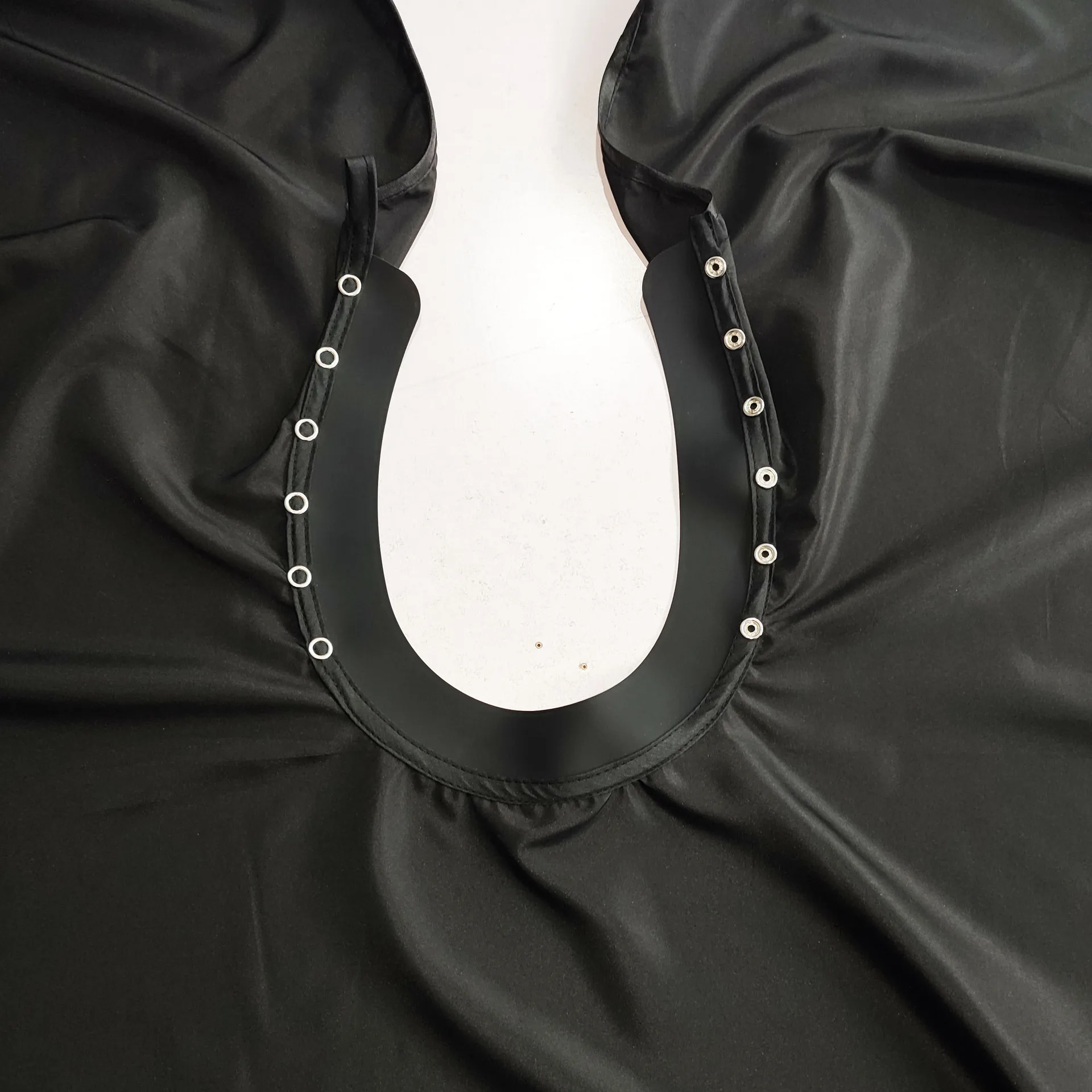 Hairdresser Aprons Haircut Capes Barbershop Shaving Aprons Hairdresser Shawls Professional Accessories