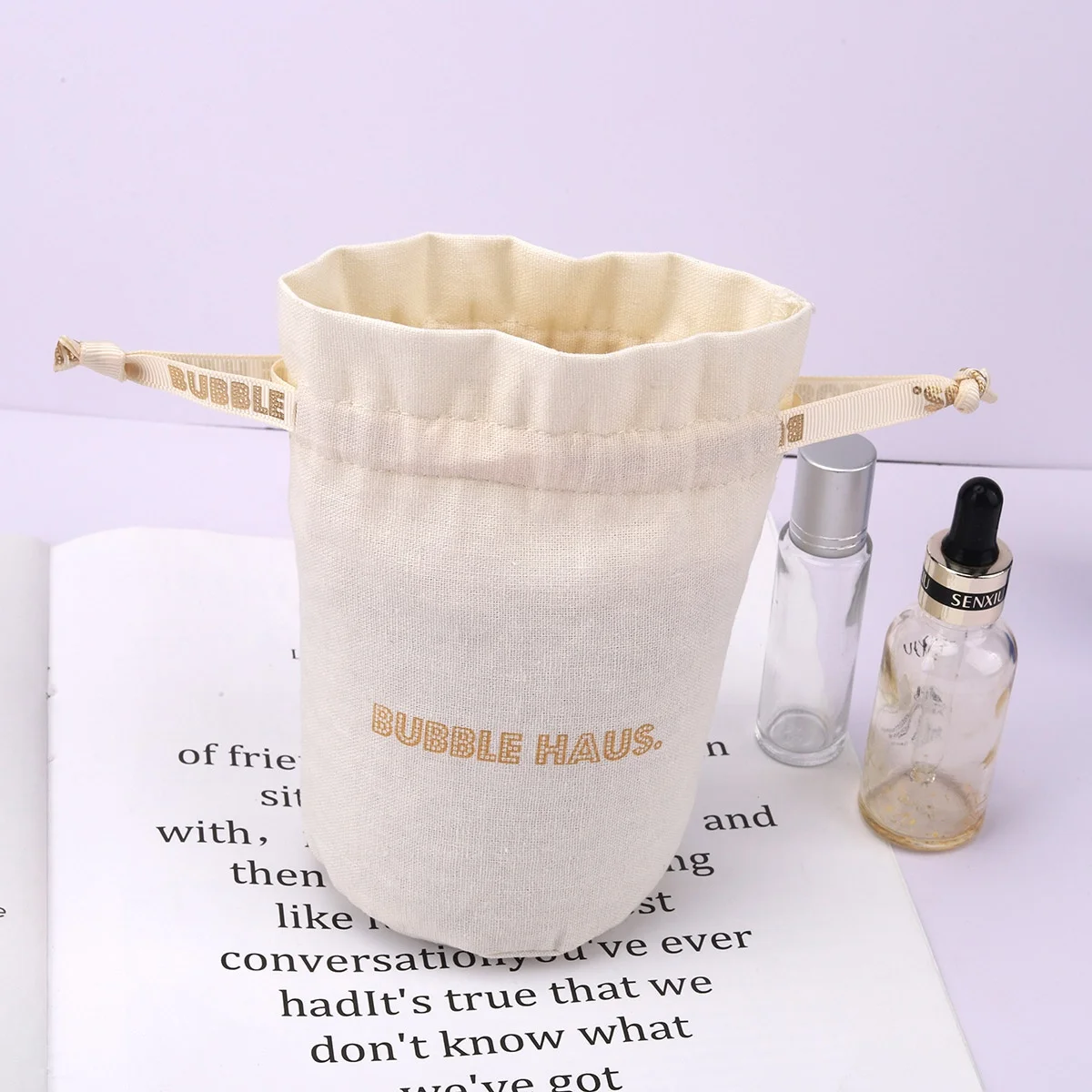 Custom Gold Logo Round Bottom Cotton Linen Candle Packing Gift Bag Drawstring Candle Pouch With Ribbon