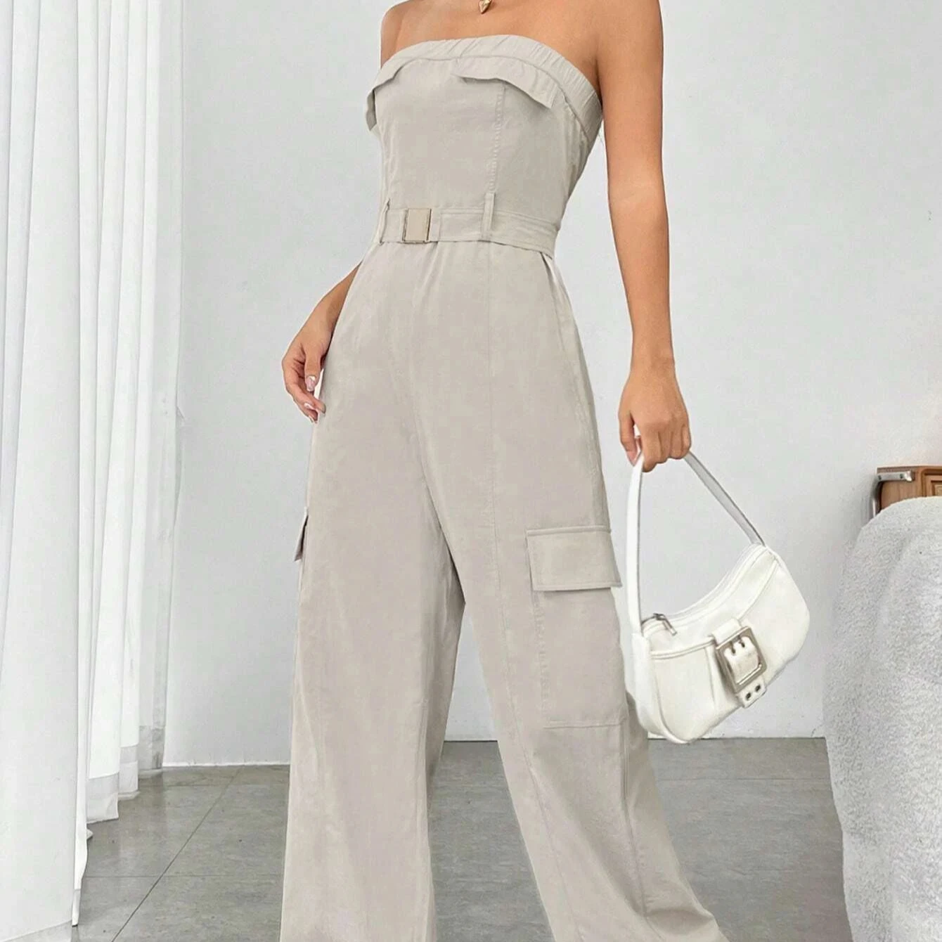 Женский комбинезон из льна