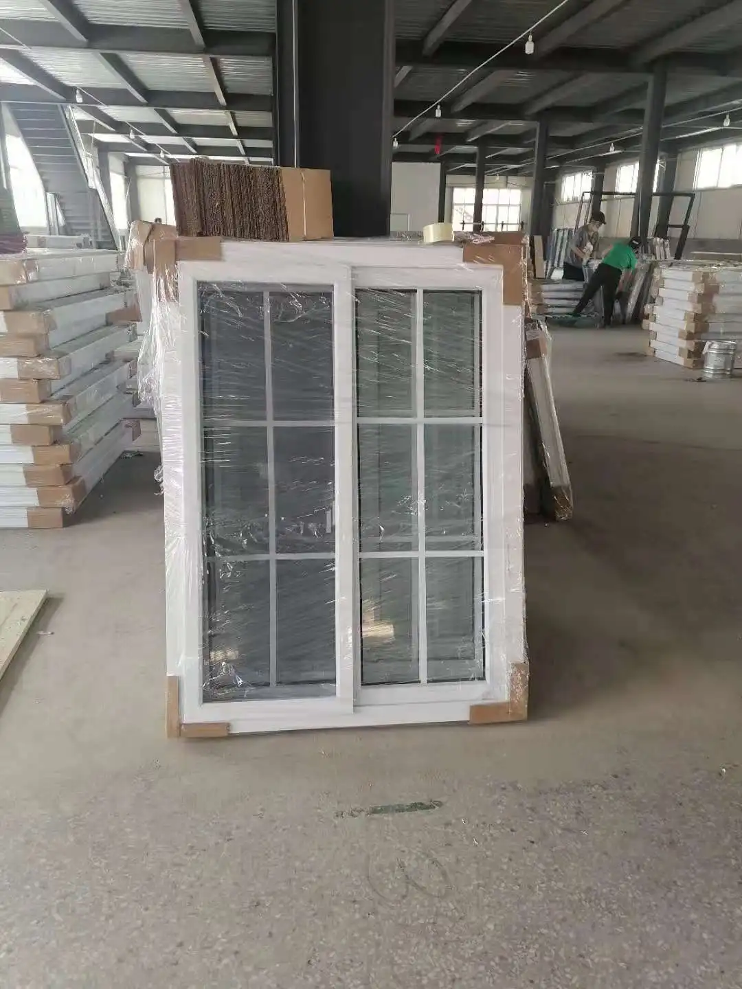 Top quality upvc pvc sliding window with grill design and mosquito net for house windows