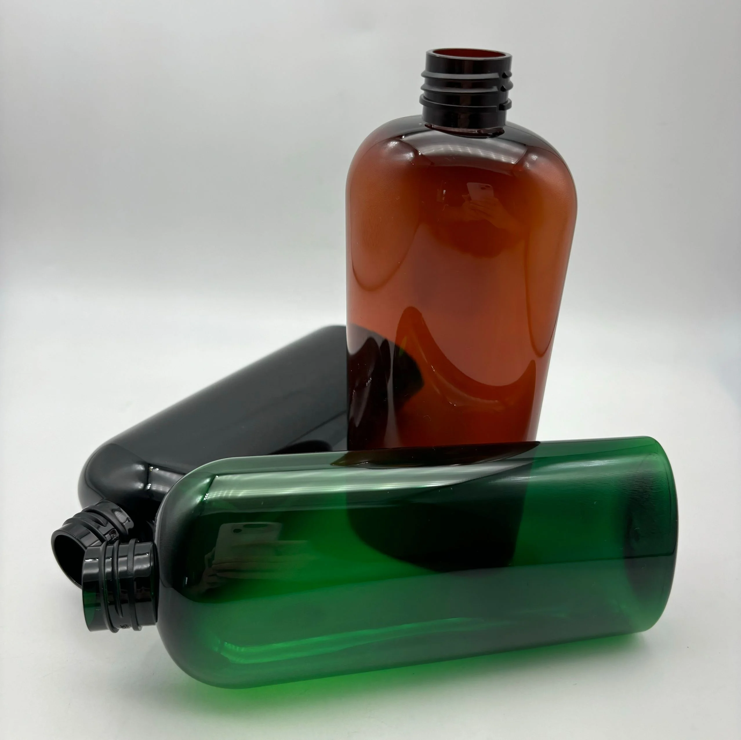 Hot Sale 8 oz Plastic  Bottle with Green Black and Amber Colors Use in Shampoo or Body Wash