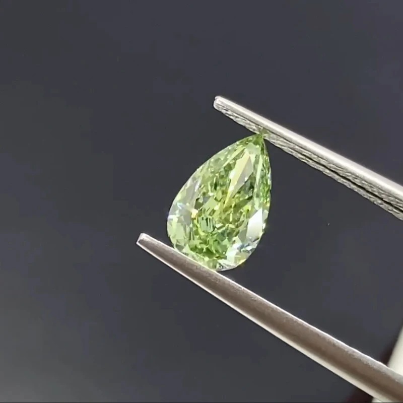 Pear Cut HPHT CVD Fancy Vivid Green Color Lab Created Diamonds 1.23CT VS1 Excellent Cut Lab Grown Diamonds with IGI Certificate