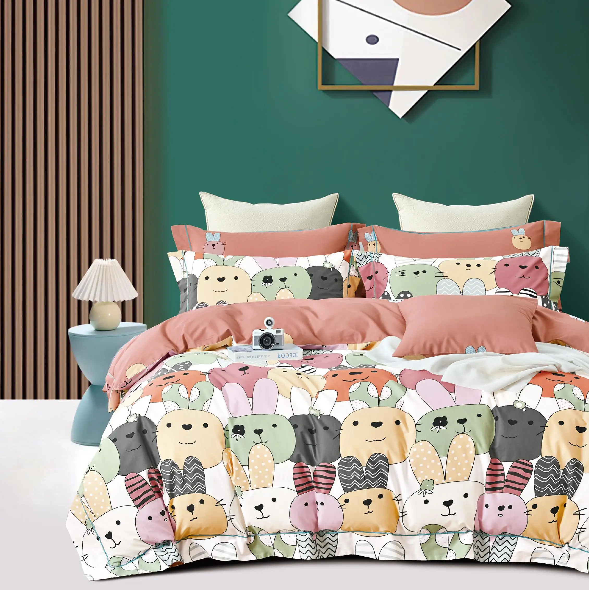 2022 new cartoon design 200tc twill cotton fabric for bedding