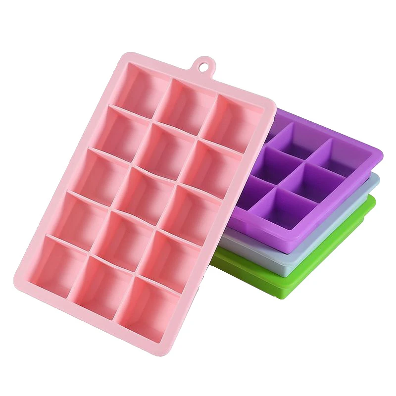 The manufacturer produces silica gel honeycomb ice box with 37 honeycomb ice boxes, diamond ice blocks, silica gel ice box mold