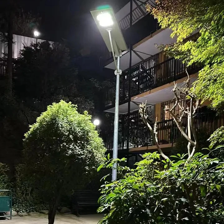 Warm white super bright solar street light 100w 200w 300watt 400 watt 500w 600w 1000w All in one led smart solar streetlight