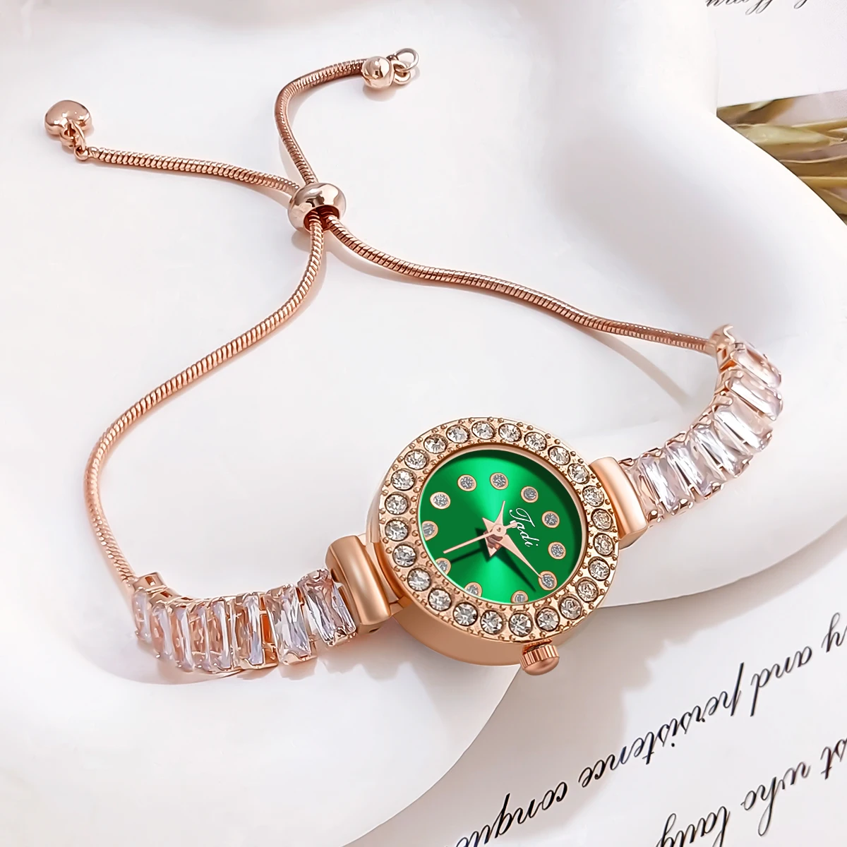 WJ-11384 Newest Factory Direct Cheap Girls Watches Fashion Beautiful Colorful Wrist Women Watch Popular Ladies Bracelet Watch