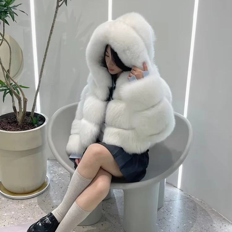 Fashion Design High Quality Fur Jacket Ladies Winter Warm Fox Fur Jacket Hooded Furry Jacket Women