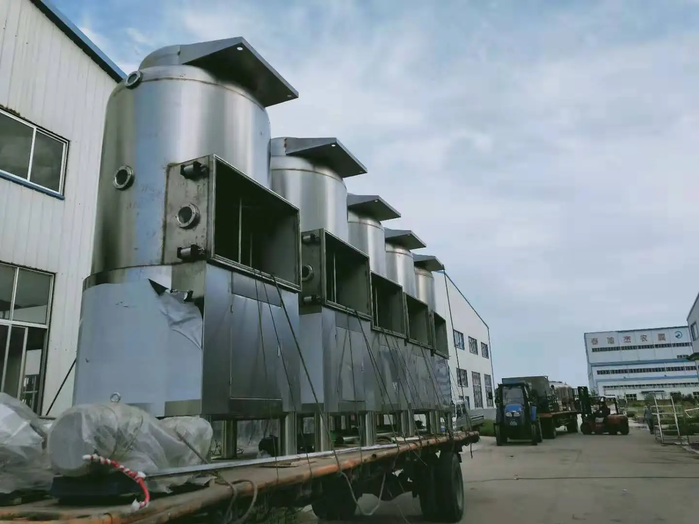 Вакуумная фритюрница, Промышленный автоматический вакуумный аппарат для жарки фруктов и овощей