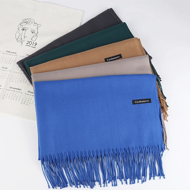 Wholesale 2020 new arrival soft soild long cashmere scarf high quality fashion cheap plain shawls for women pashmina