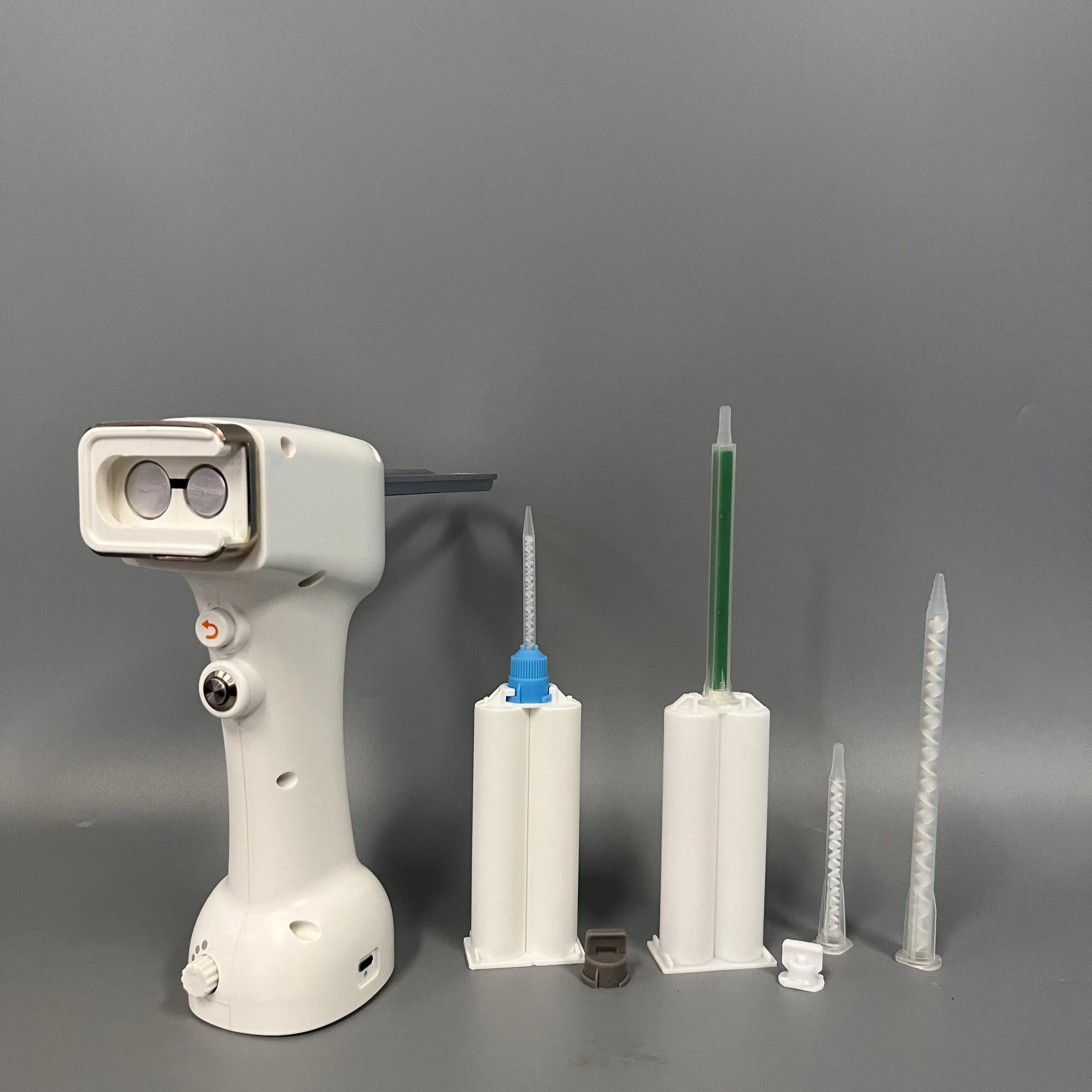 Пластиковый диспенсер для клея 50 мл