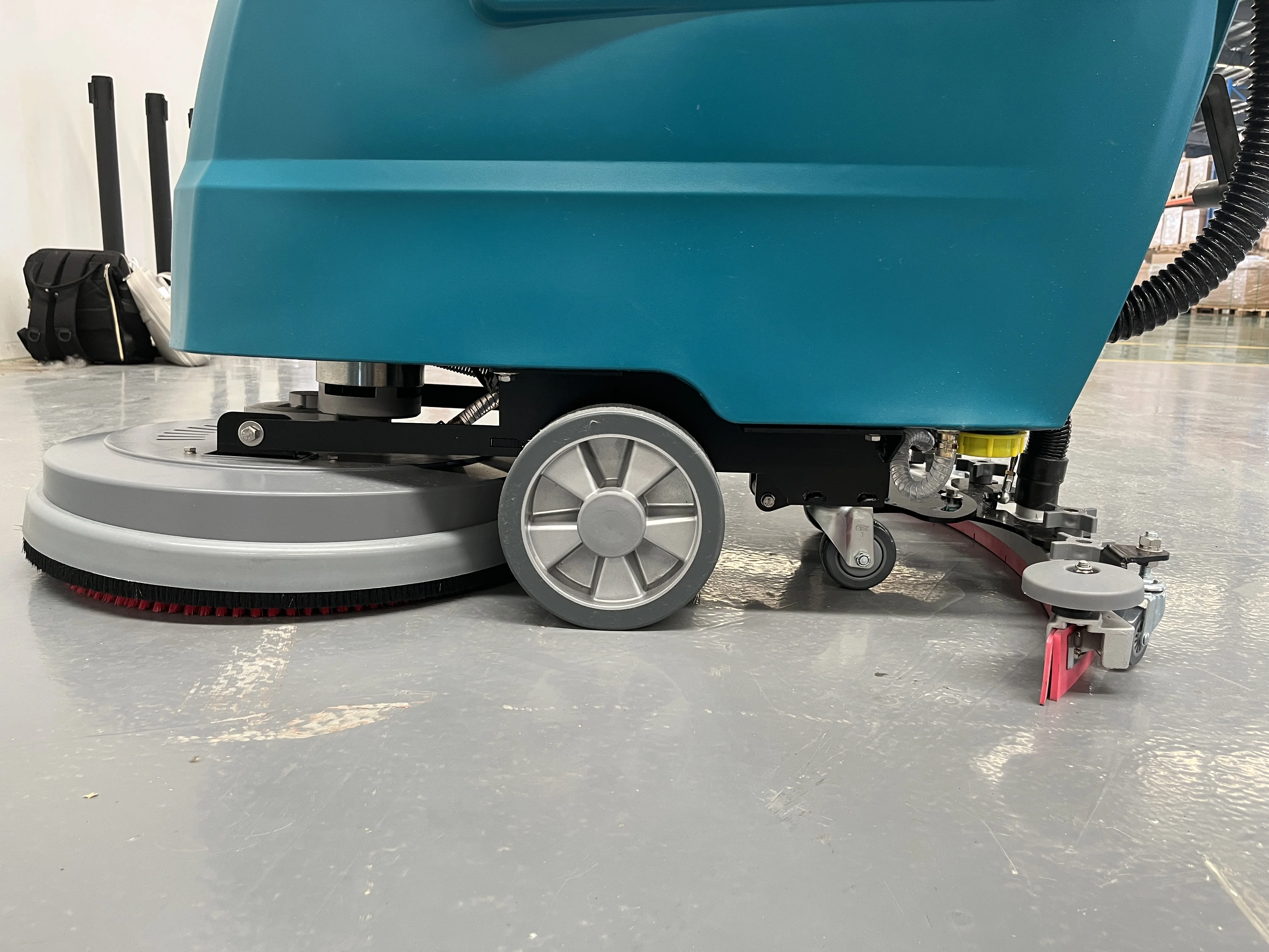 IronBee JB50 Walk Behind Floor Scrubber Cleaning Equipment 24V/870W 60L Industrial Road Floor Scrubber With Batteries